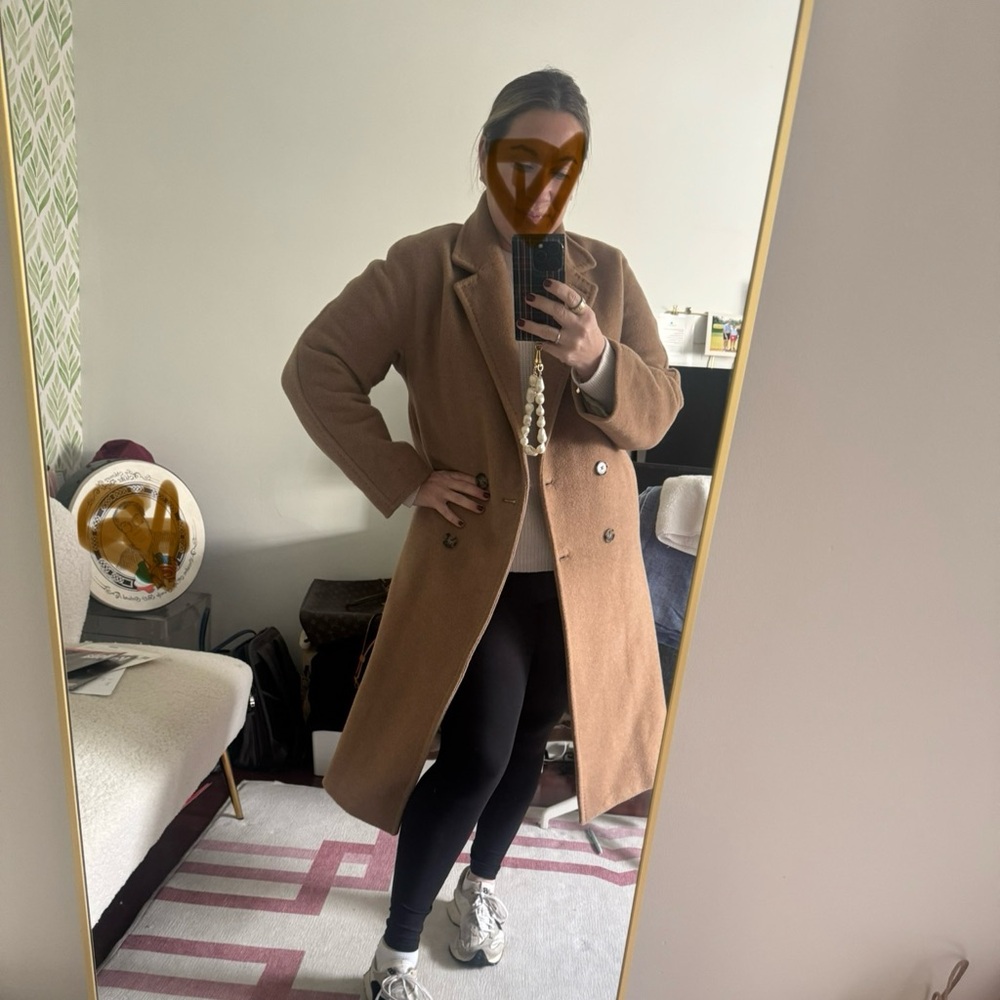 Aritzia Soft Wool- double-breasted slouch Coat- it’s amazing!!

I am 5’5”